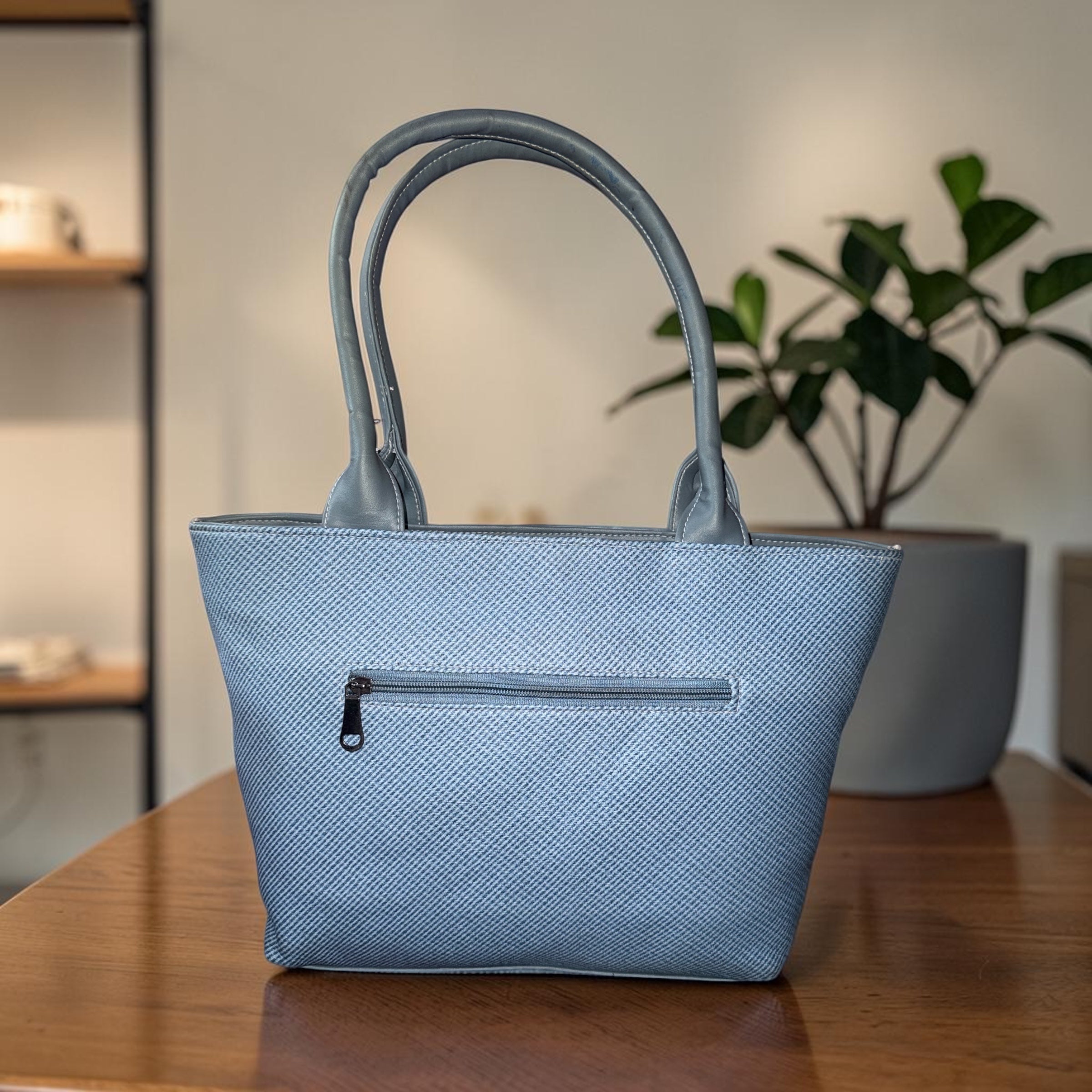 WOMEN SKY BLUE PU LEATHER MULTI-COMPARTMENTS HAND BAG
